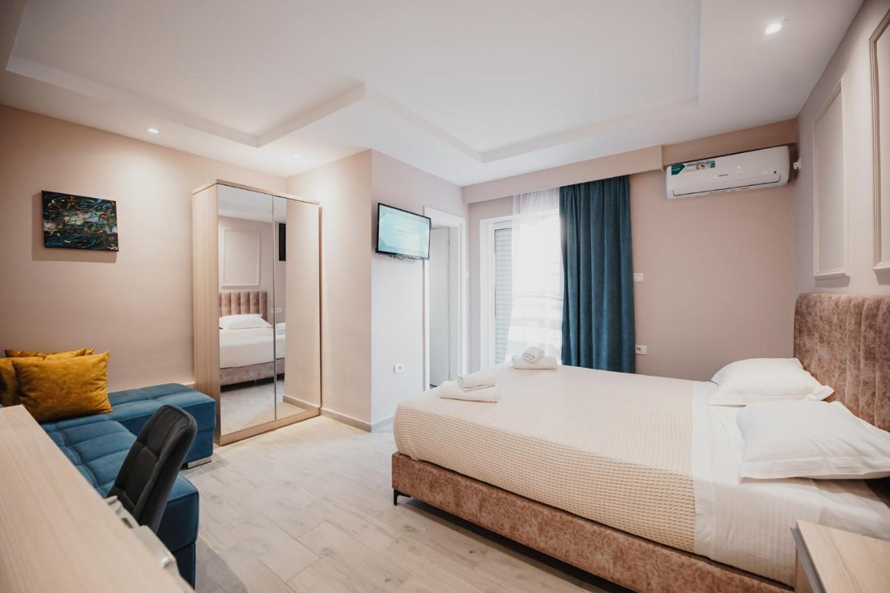 Himara 28 Hotel Exterior photo