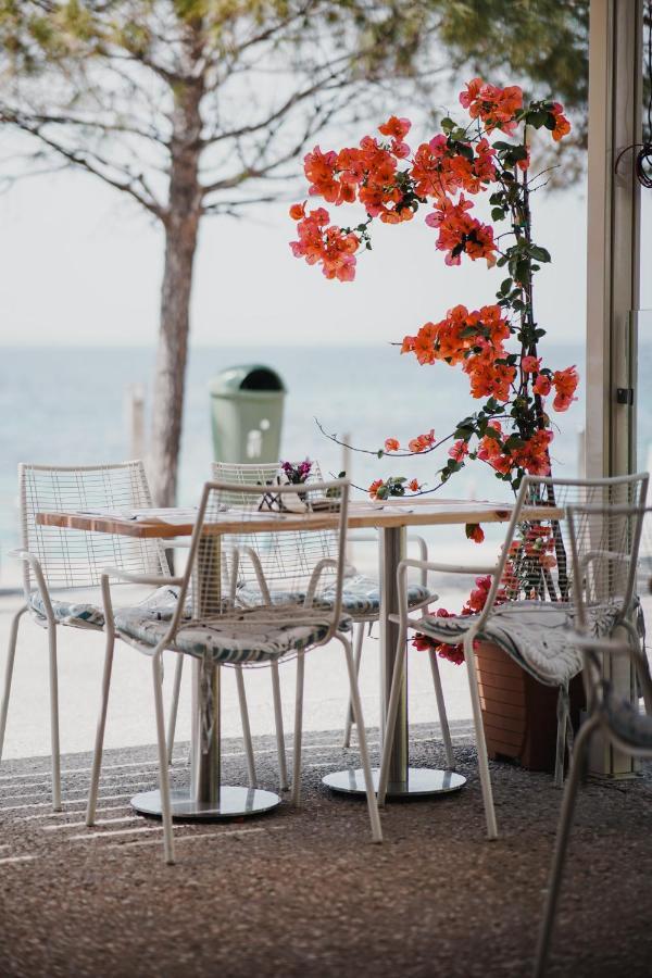 Himara 28 Hotel Exterior photo