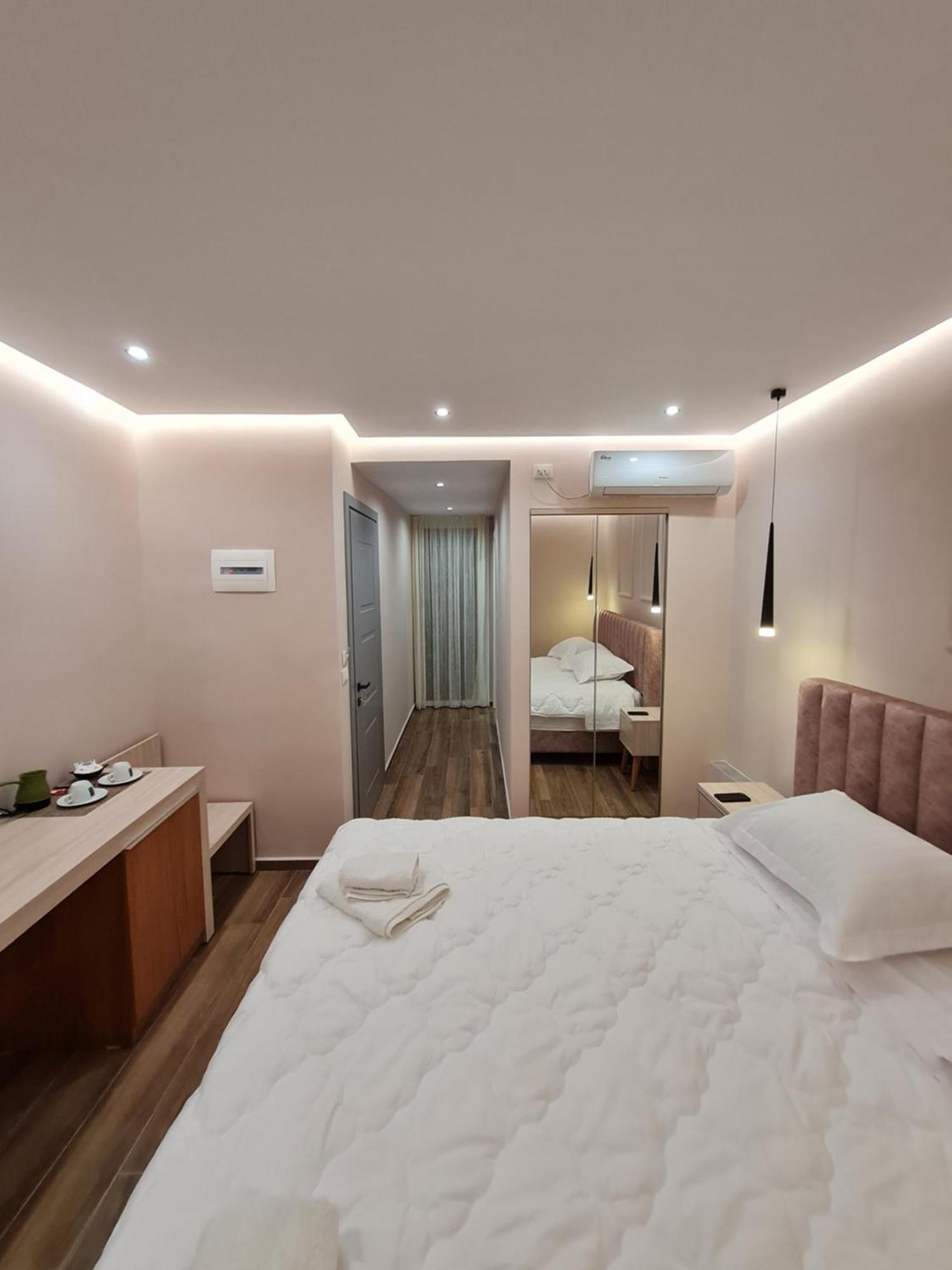 Himara 28 Hotel Room photo